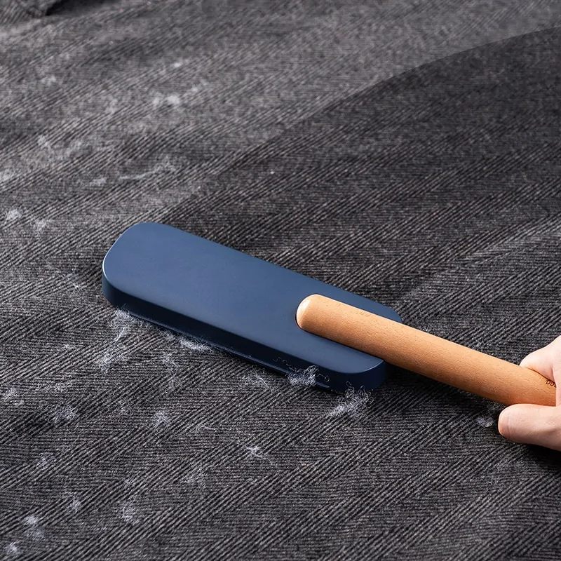 Brosse électrostatique autonettoyante réutilisable pour poils d'animaux
